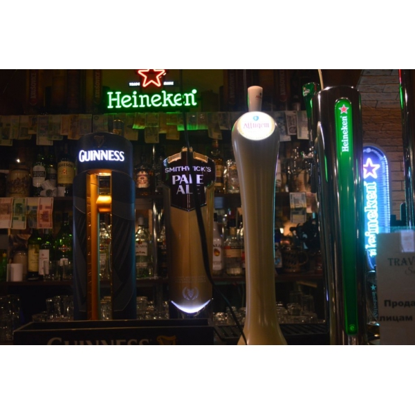 Ресторанный сервис бронирования столиков menu-rest.com - Интерьер ресторана "Travelers` Pub"