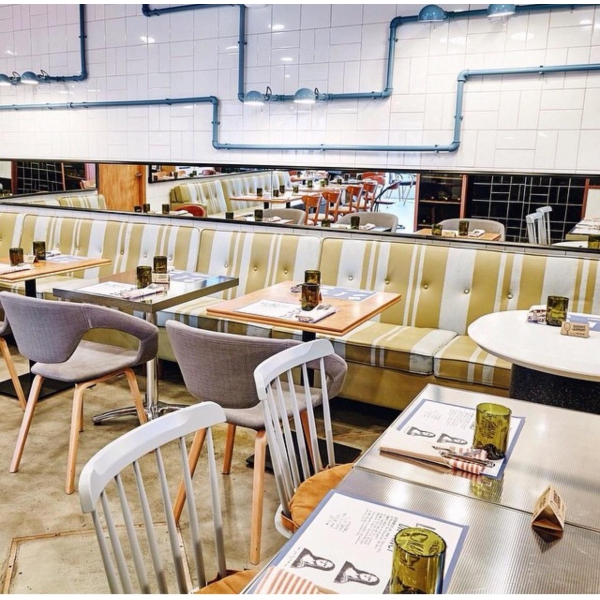 Ресторанный сервис бронирования столиков menu-rest.com - Интерьер ресторана "Скоро весна"