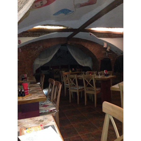 Ресторанный сервис бронирования столиков menu-rest.com - Интерьер ресторана "Valenki & Varezhka"