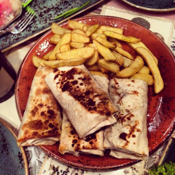 Ресторанный сервис бронирования столиков menu-rest.com - Интерьер ресторана "Valenki & Varezhka"