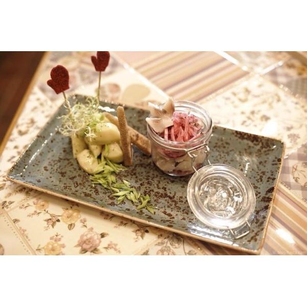 Ресторанный сервис бронирования столиков menu-rest.com - Интерьер ресторана "Valenki & Varezhka"