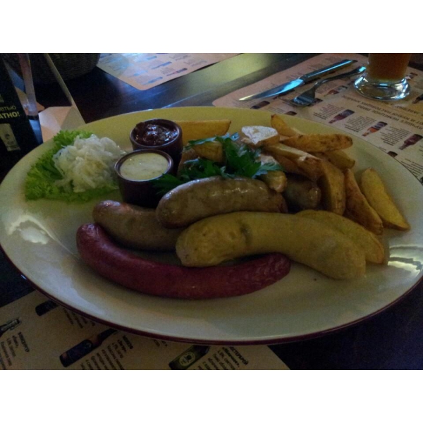 Ресторанный сервис бронирования столиков menu-rest.com - Интерьер ресторана "Jager Haus"