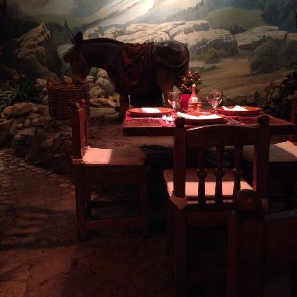 Ресторанный сервис бронирования столиков menu-rest.com - Интерьер ресторана "Кавказская пленница"