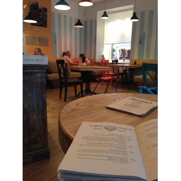 Ресторанный сервис бронирования столиков menu-rest.com - Интерьер ресторана "ЕДА и кофе"