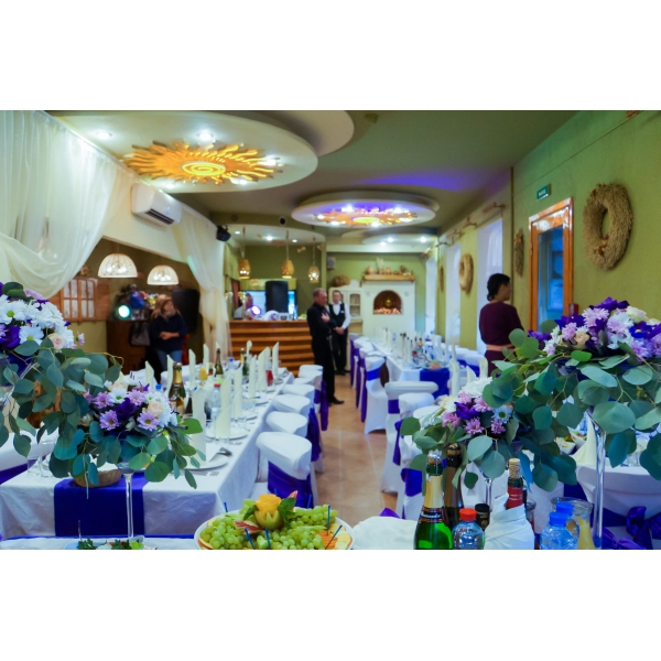 Ресторанный сервис бронирования столиков menu-rest.com - Интерьер ресторана "Русское солнце"