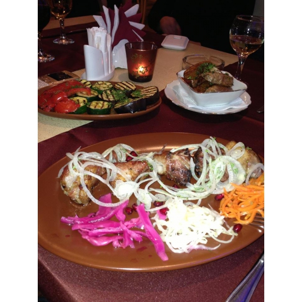 Ресторанный сервис бронирования столиков menu-rest.com - Интерьер ресторана "Дато Батоно"