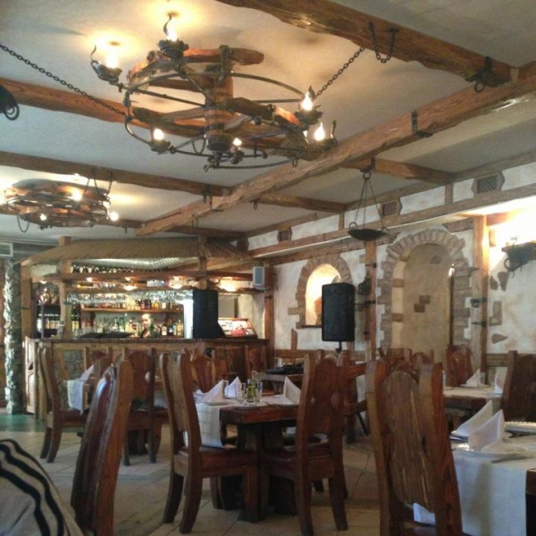 Ресторанный сервис бронирования столиков menu-rest.com - Интерьер ресторана "Старый Баку"