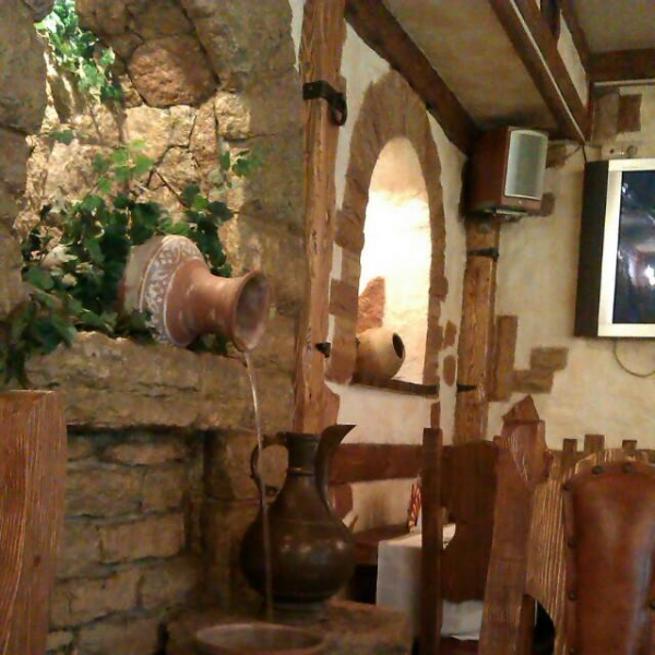 Ресторанный сервис бронирования столиков menu-rest.com - Интерьер ресторана "Старый Баку"