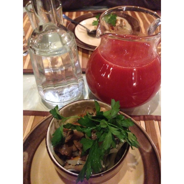 Ресторанный сервис бронирования столиков menu-rest.com - Интерьер ресторана "Берлога"