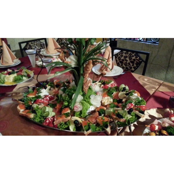 Ресторанный сервис бронирования столиков menu-rest.com - Интерьер ресторана "Gold Mask"