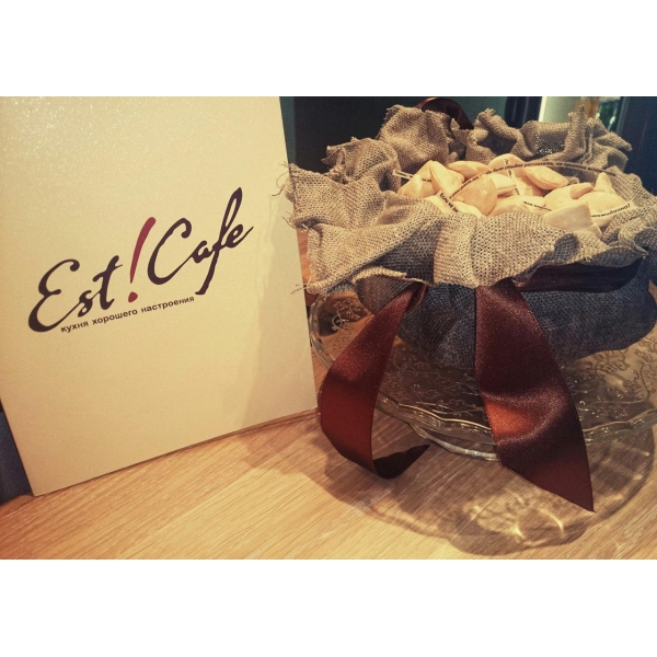 Ресторанный сервис бронирования столиков menu-rest.com - Интерьер ресторана "Est!Сafe"