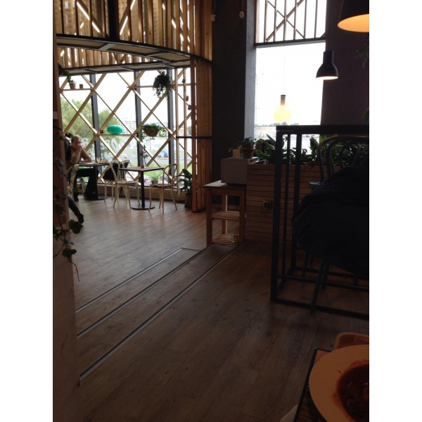 Ресторанный сервис бронирования столиков menu-rest.com - Интерьер ресторана "Marketplace"