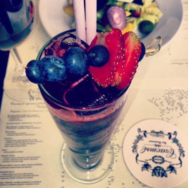 Ресторанный сервис бронирования столиков menu-rest.com - Интерьер ресторана "Счастье"