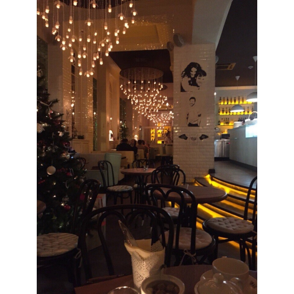 Ресторанный сервис бронирования столиков menu-rest.com - Интерьер ресторана "Счастье"