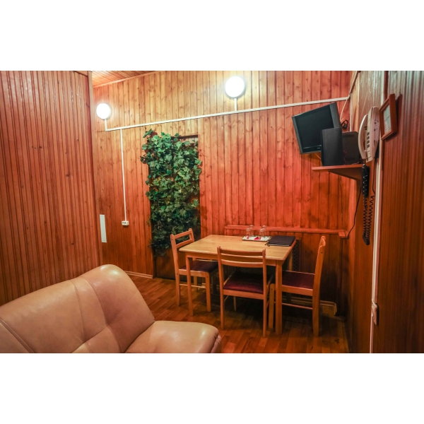 Ресторанный сервис бронирования столиков menu-rest.com - Интерьер ресторана "Аннушка"