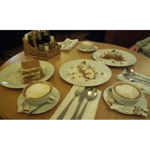 Ресторанный сервис бронирования столиков menu-rest.com - Интерьер ресторана "Mama Roma"