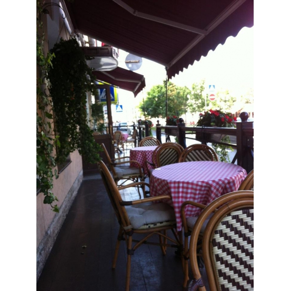 Ресторанный сервис бронирования столиков menu-rest.com - Интерьер ресторана "Mama Roma"