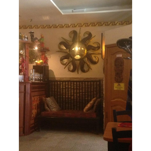 Ресторанный сервис бронирования столиков menu-rest.com - Интерьер ресторана "Трес Амигос"