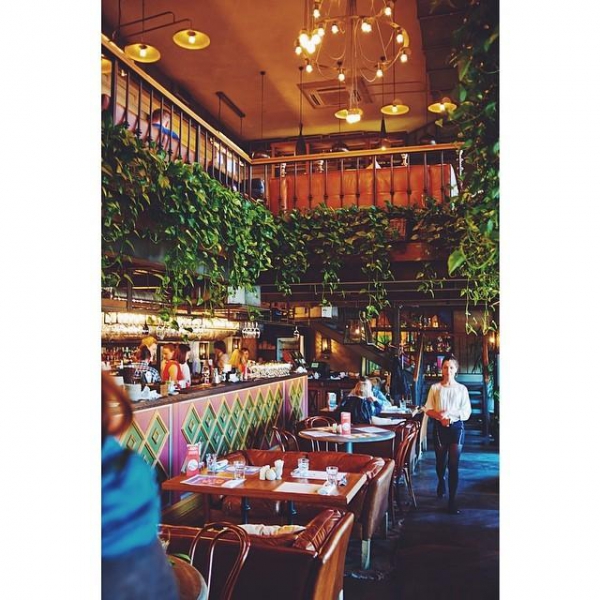 Ресторанный сервис бронирования столиков menu-rest.com - Интерьер ресторана "Пряности & Радости"