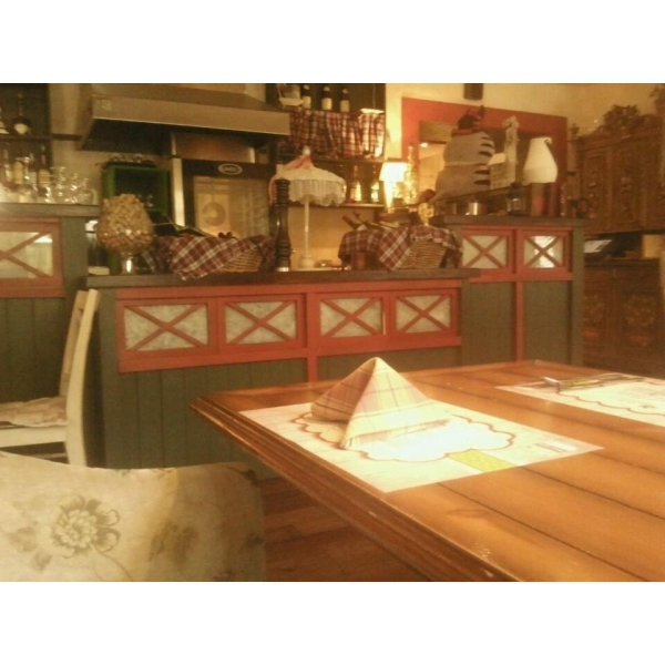 Ресторанный сервис бронирования столиков menu-rest.com - Интерьер ресторана "Гости"