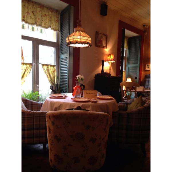 Ресторанный сервис бронирования столиков menu-rest.com - Интерьер ресторана "Гости"