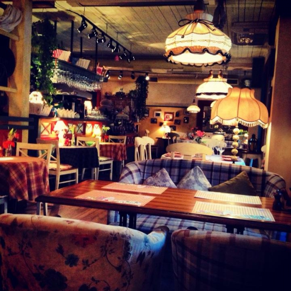 Ресторанный сервис бронирования столиков menu-rest.com - Интерьер ресторана "Гости"