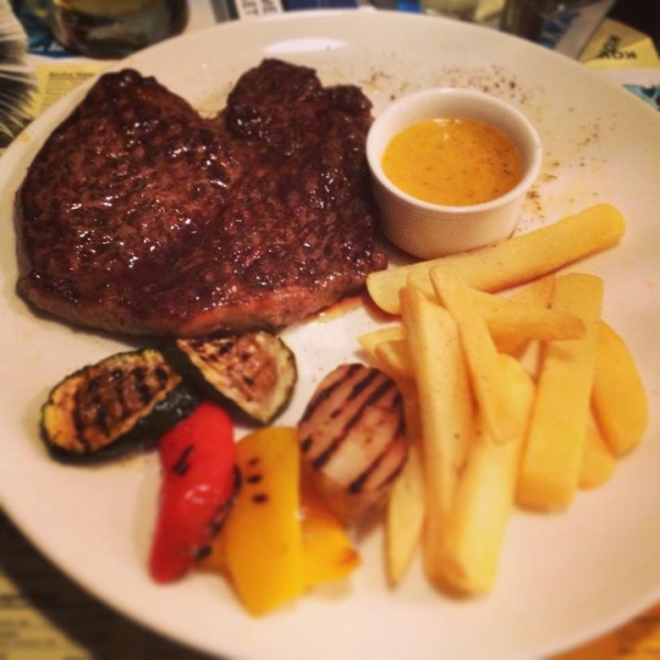 Ресторанный сервис бронирования столиков menu-rest.com - Интерьер ресторана "Grizzly Bar"