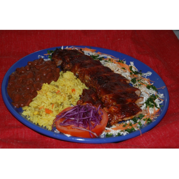 Ресторанный сервис бронирования столиков menu-rest.com - Интерьер ресторана "Трес Амигос"