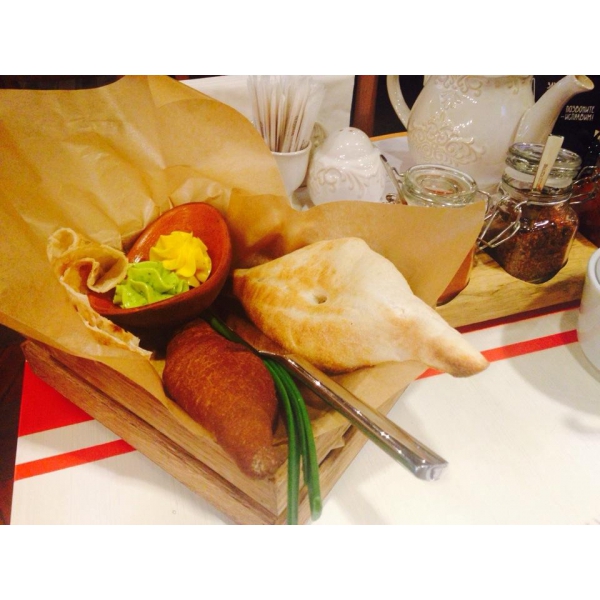 Ресторанный сервис бронирования столиков menu-rest.com - Интерьер ресторана "Пряности & Радости"