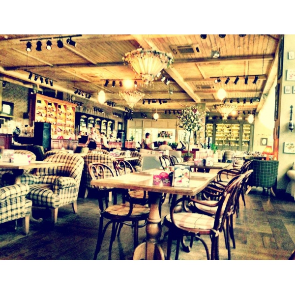 Ресторанный сервис бронирования столиков menu-rest.com - Интерьер ресторана "Плюшкин"