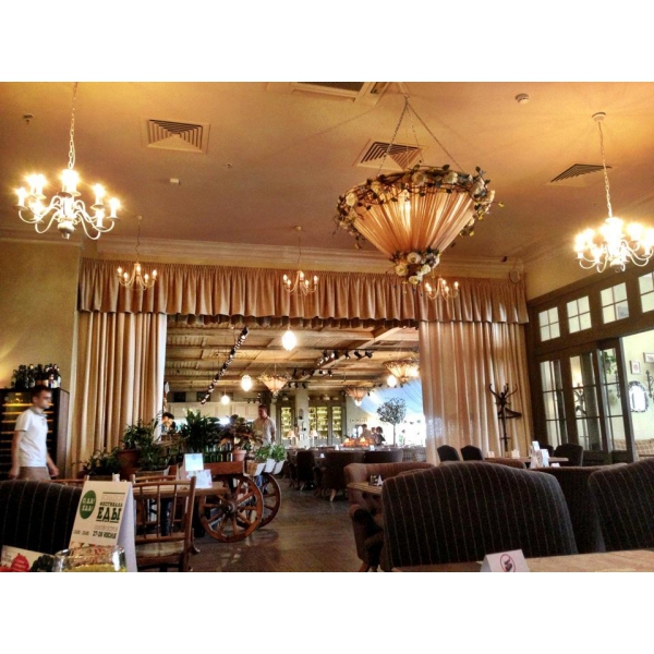 Ресторанный сервис бронирования столиков menu-rest.com - Интерьер ресторана "Плюшкин"