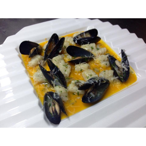 Ресторанный сервис бронирования столиков menu-rest.com - Интерьер ресторана "ГОРОХОВ"