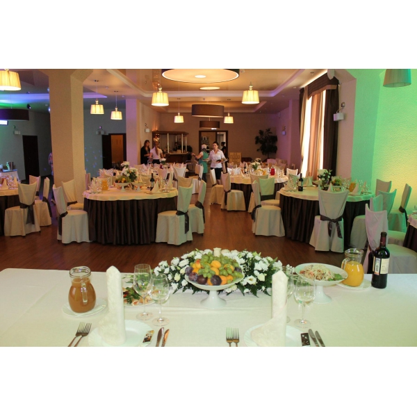 Ресторанный сервис бронирования столиков menu-rest.com - Интерьер ресторана "Русь"