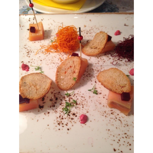 Ресторанный сервис бронирования столиков menu-rest.com - Интерьер ресторана "Любовь"