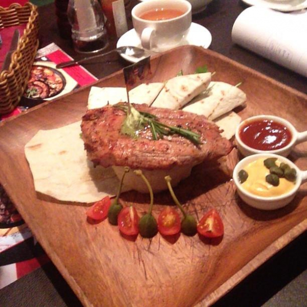 Ресторанный сервис бронирования столиков menu-rest.com - Интерьер ресторана "Steak Club"