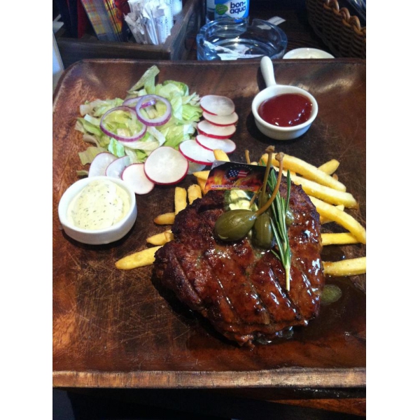 Ресторанный сервис бронирования столиков menu-rest.com - Интерьер ресторана "Steak Club"