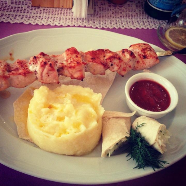 Ресторанный сервис бронирования столиков menu-rest.com - Интерьер ресторана "ДАЧА"