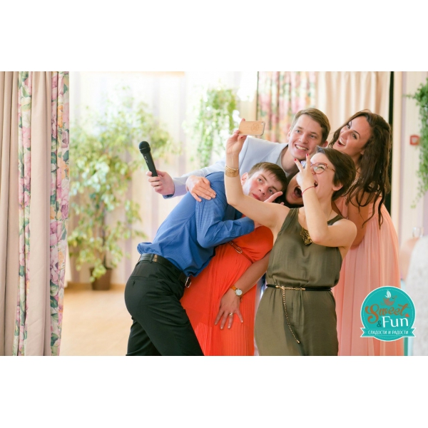 Ресторанный сервис бронирования столиков menu-rest.com - Интерьер ресторана "ДАЧА"