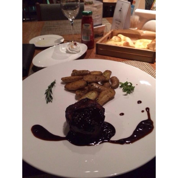 Ресторанный сервис бронирования столиков menu-rest.com - Интерьер ресторана "Мансарда"