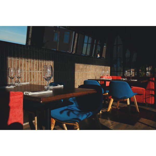 Ресторанный сервис бронирования столиков menu-rest.com - Интерьер ресторана "Паруса на крыше"