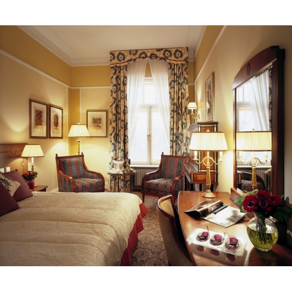 Ресторанный сервис бронирования столиков menu-rest.com - Интерьер ресторана "Гранд Отель Европа"