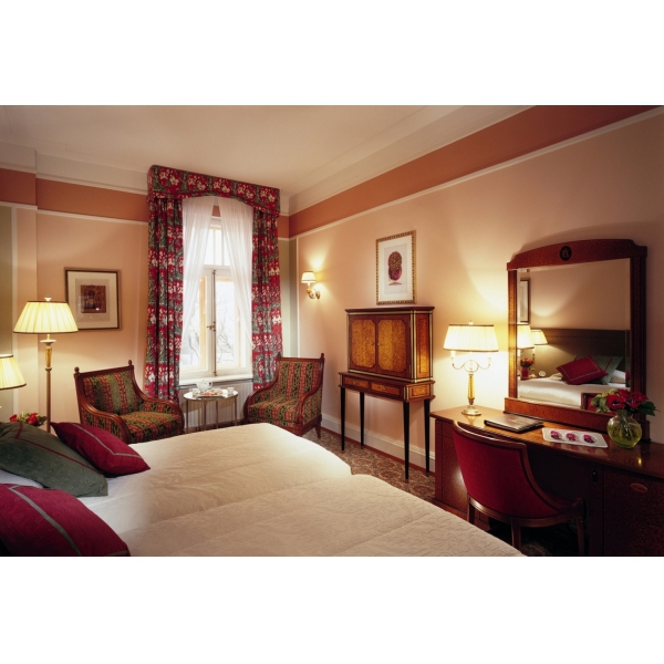 Ресторанный сервис бронирования столиков menu-rest.com - Интерьер ресторана "Гранд Отель Европа"