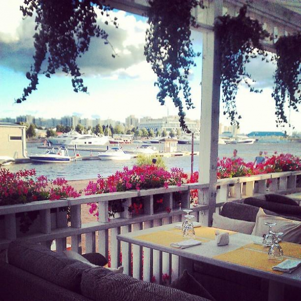 Ресторанный сервис бронирования столиков menu-rest.com - Интерьер ресторана "SunDay Ginza"