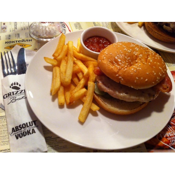 Ресторанный сервис бронирования столиков menu-rest.com - Интерьер ресторана "Grizzly Bar"