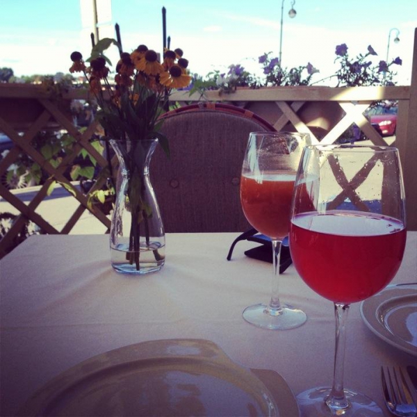 Ресторанный сервис бронирования столиков menu-rest.com - Интерьер ресторана "Миндаль cafe"