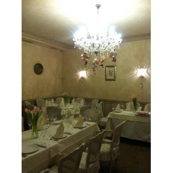 Ресторанный сервис бронирования столиков menu-rest.com - Интерьер ресторана "Миндаль cafe"