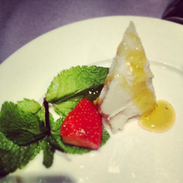 Ресторанный сервис бронирования столиков menu-rest.com - Интерьер ресторана "48 стульев"