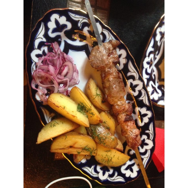 Ресторанный сервис бронирования столиков menu-rest.com - Интерьер ресторана "Узбечка на речке"