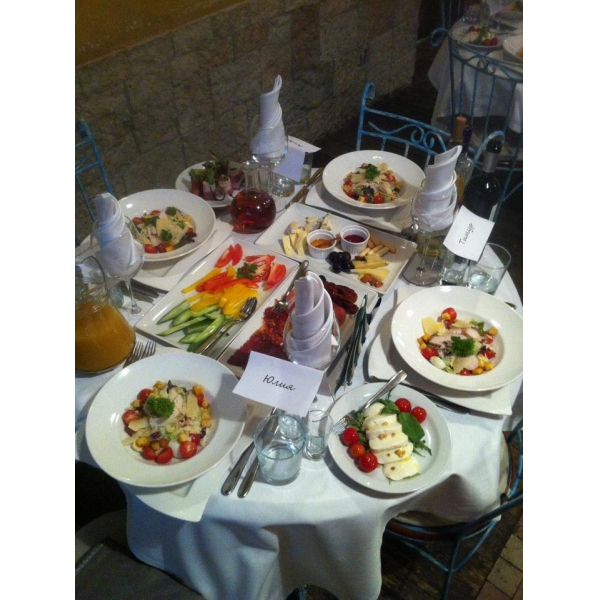 Ресторанный сервис бронирования столиков menu-rest.com - Интерьер ресторана "Via Dell`Oliva"