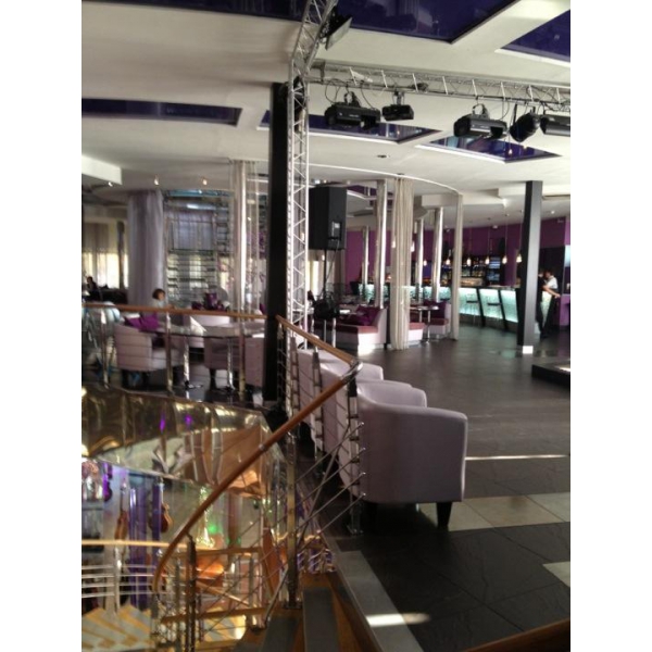 Ресторанный сервис бронирования столиков menu-rest.com - Интерьер ресторана "Bali"